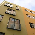 Savannah Apartment, By Bolhao Residences Daire