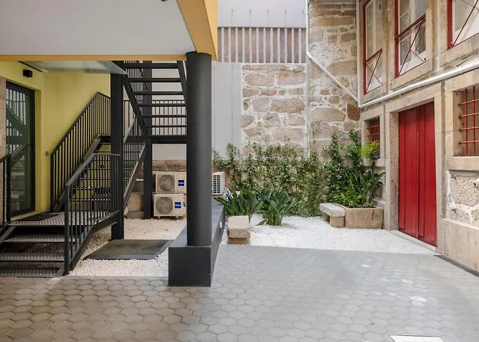 Savannah Apartment, By Bolhao Residences Daire