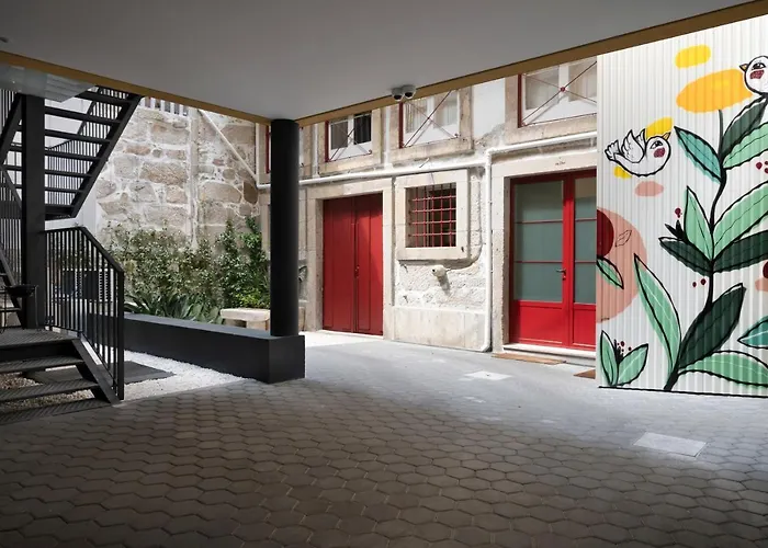 Savannah Apartment, By Bolhao Residences *