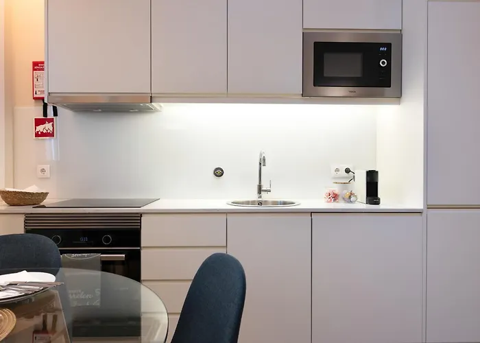 Savannah Apartment, By Bolhao Residences