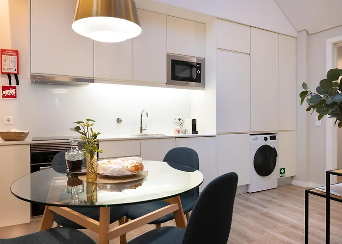 Savannah Apartment, By Bolhao Residences * Porto