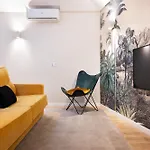 Savannah Apartment, By Bolhao Residences Apartment *