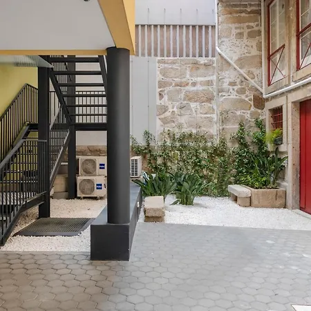 Savannah Apartment, By Bolhao Residences Appartement