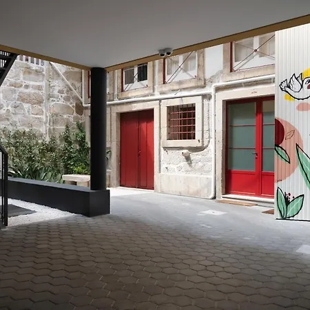 Savannah Apartment, By Bolhao Residences *